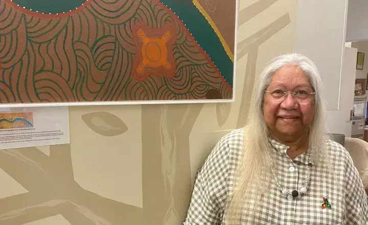 Aunty Jean Mason and her artwork Yarning at Sunshine Hospital 