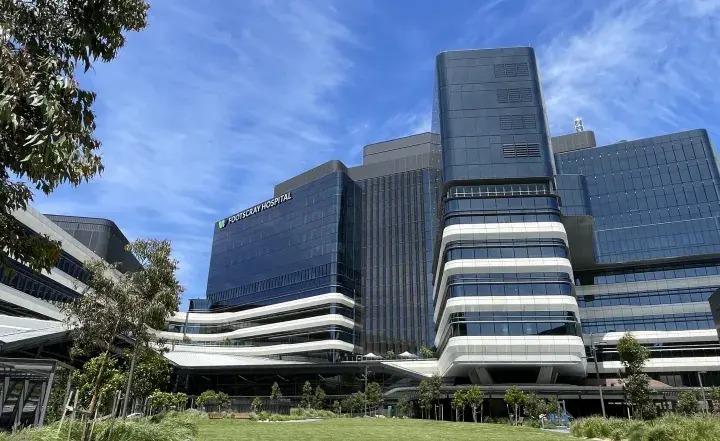 Image of new Footscray Hospital from the village green 